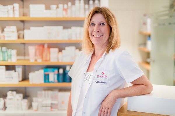 Rosemarie Strohmeir
Pharmazeutisch-kaufmännische Angestellte